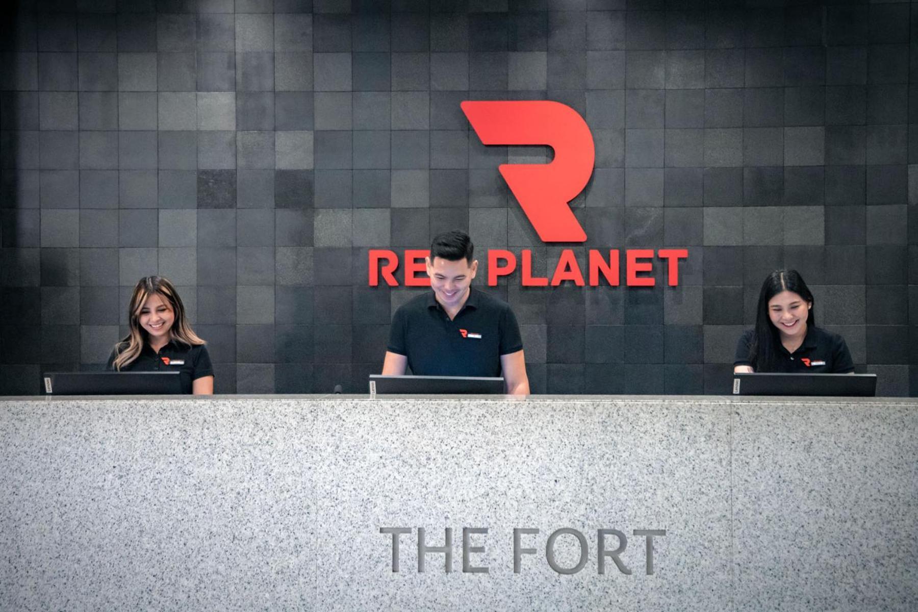 Red Planet Bgc The Fort Taguig Dış mekan fotoğraf